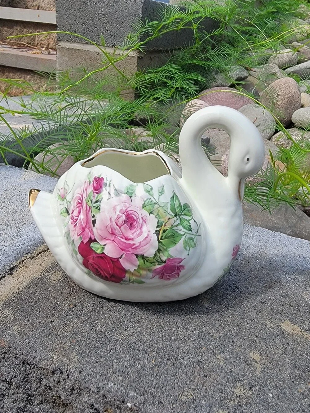 Vintage Formalities By Baum Bros. Porcelain Swan Figurine Planter Pink/Red Roses